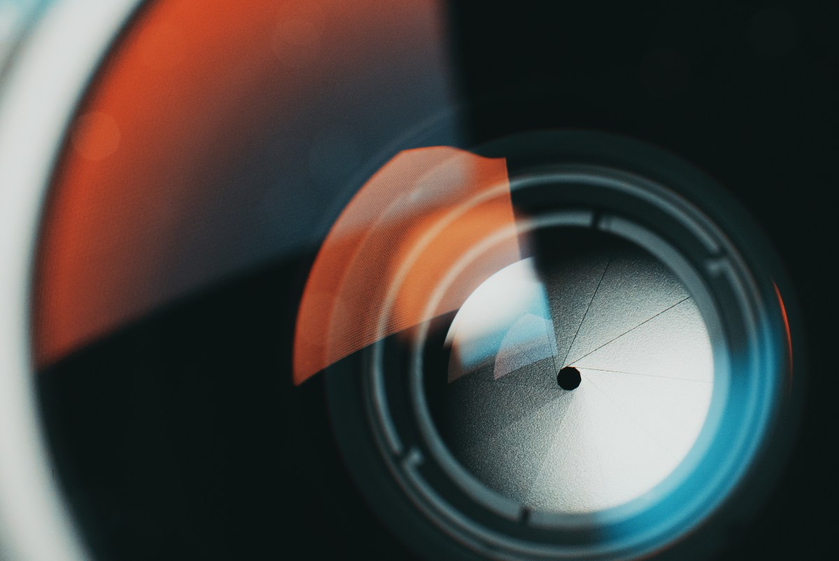 OpenAI据报逾3亿美元收购Glass Imaging：模型公司向手机影像与端侧感知入口延伸